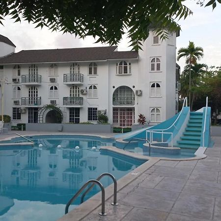 Beach 1 Bedroom 32 Ocho Rios Bagian luar foto